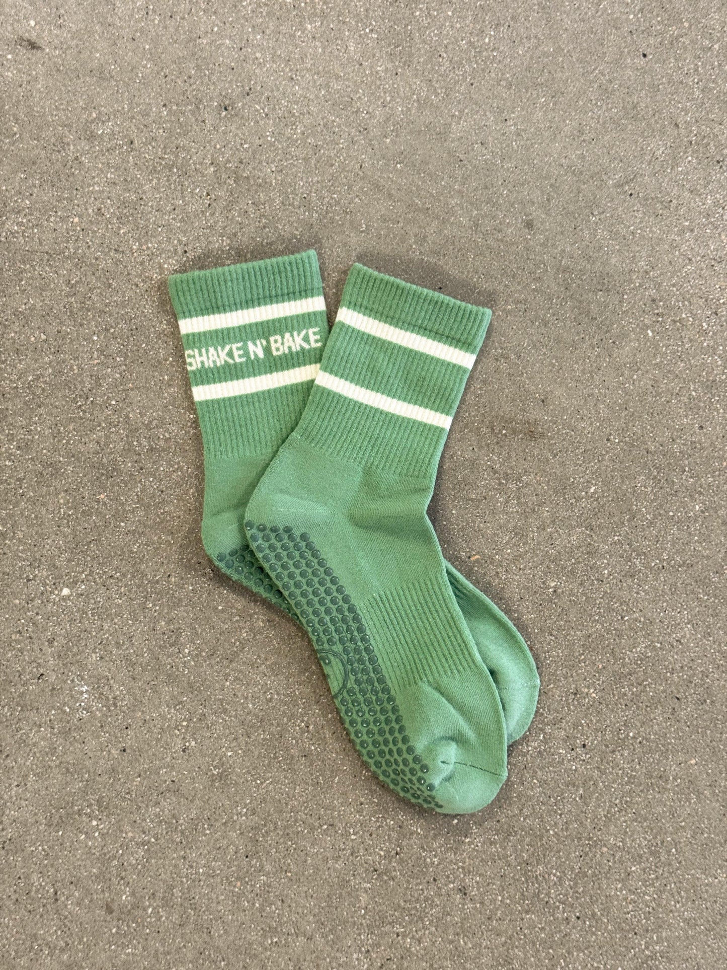 Shake N Bake Grippy Socks - Fit & CO
