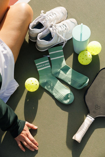 Shake N Bake Grippy Socks - Fit & CO