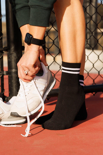 Essentials Black Grippy Socks - Fit & CO