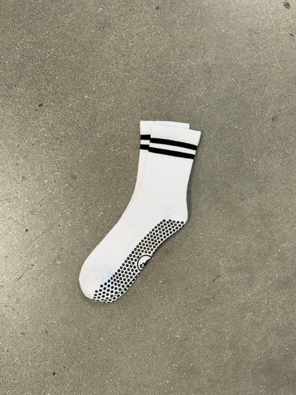 Essentials White Grippy Socks - Fit & CO