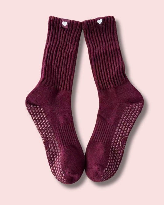 Burgundy Scrunch Heart Tag Grip Socks