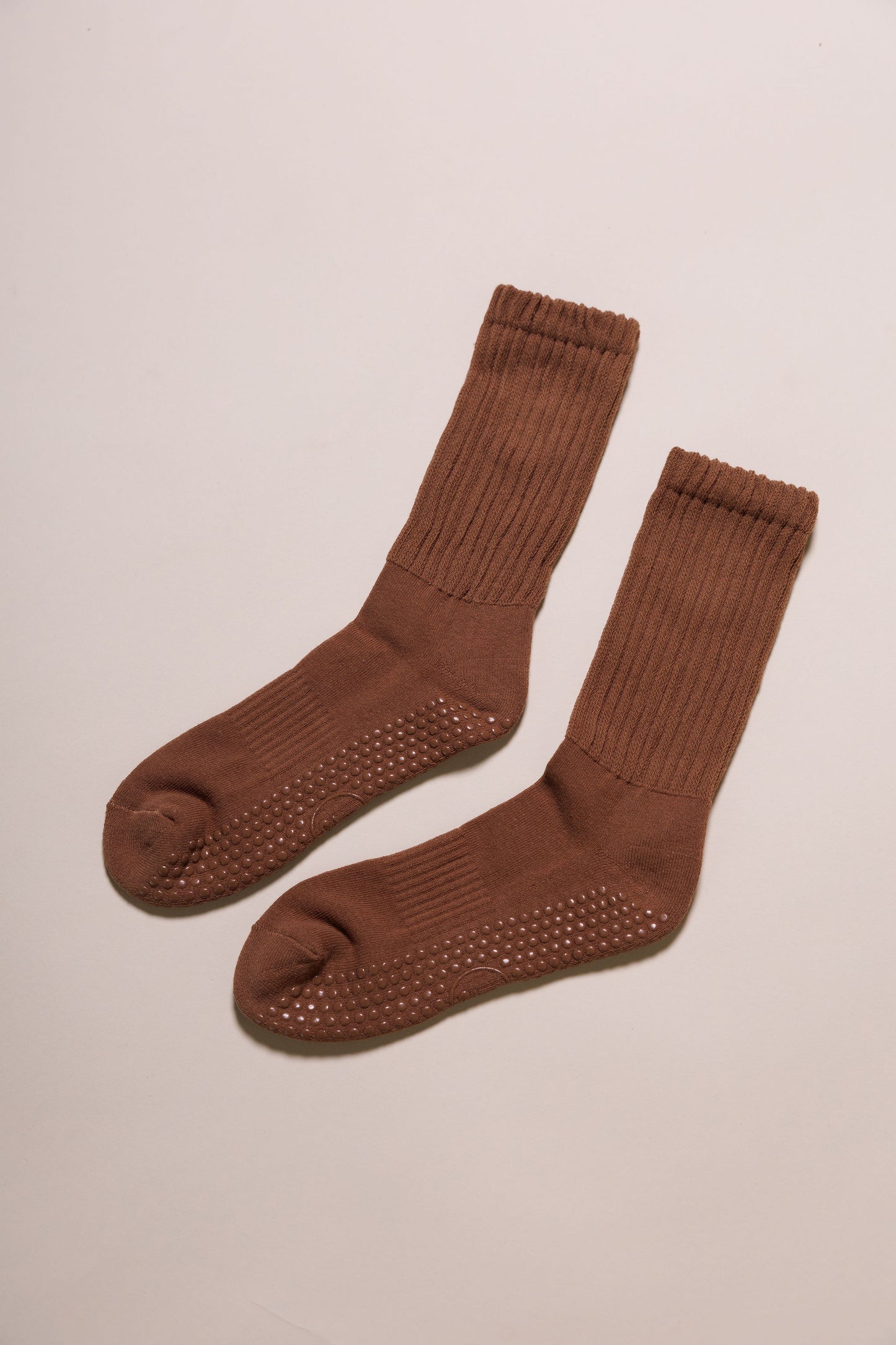 Brown Scrunch Grip Socks - Warm & Versatile